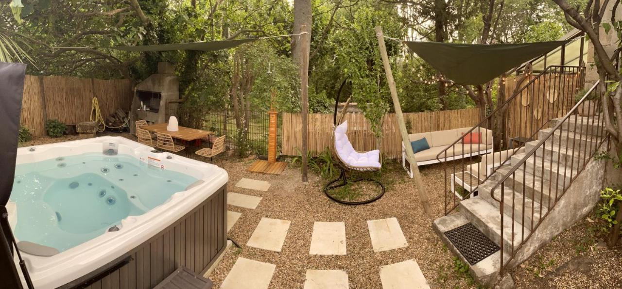Maison Dans Les Arbres, Spa, Tennis, Parking Nimes Exterior foto