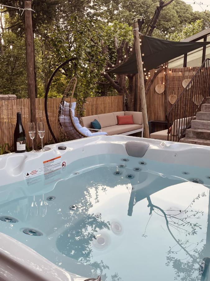 Maison Dans Les Arbres, Spa, Tennis, Parking Nimes Exterior foto